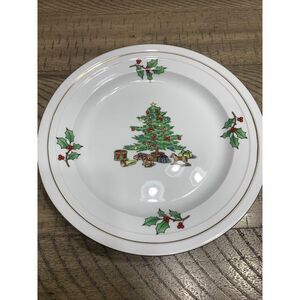 Tienshan Holiday‎ Hostess Set Of Two 8" Salad Plates Gold Trim Christmas Plates